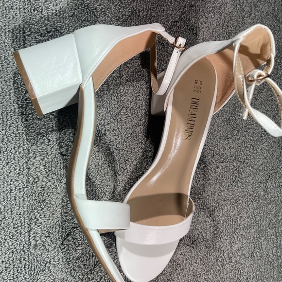 Dream Pairs Women's White Block Heel Sandals - Picture 1 of 7